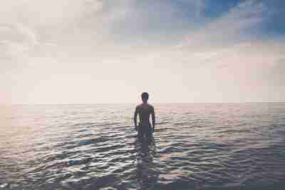 设计服装怎么画(怎么画服装)